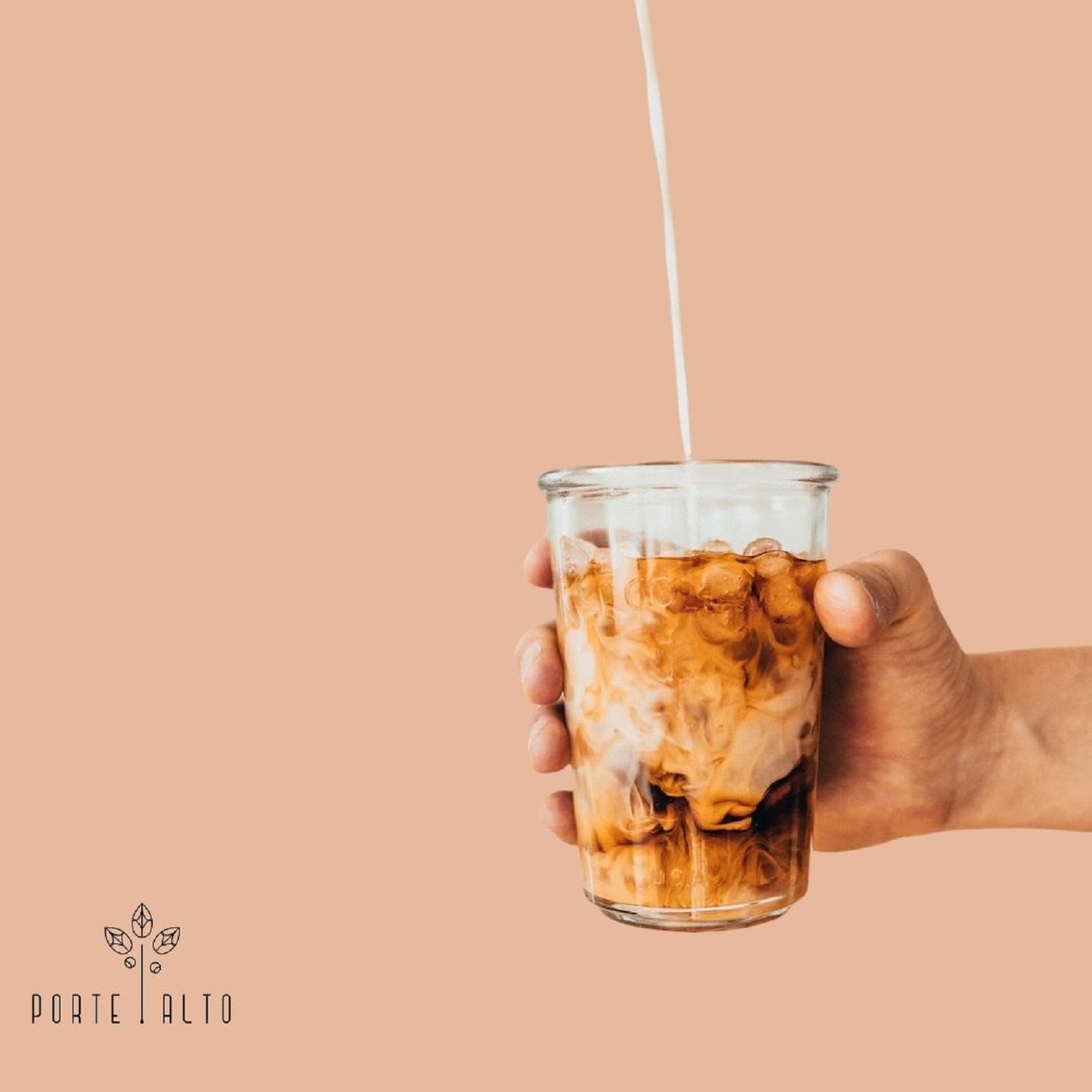 Porte Alto vende café de alta calidad. En Porte Alto puedes comprar café mexicano gourmet y artesanal. Café cercano que presentamos en grano y también con el tipo de molido que mejor se adapte a tu cafetera. Porte Alto - Café 100% Mexicano